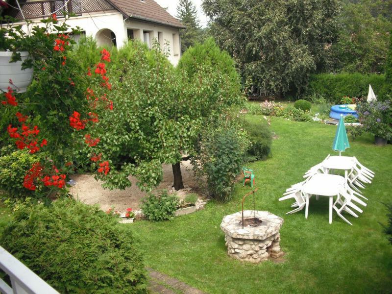 Naszály Kapuja vendégház Kosd Exterior foto