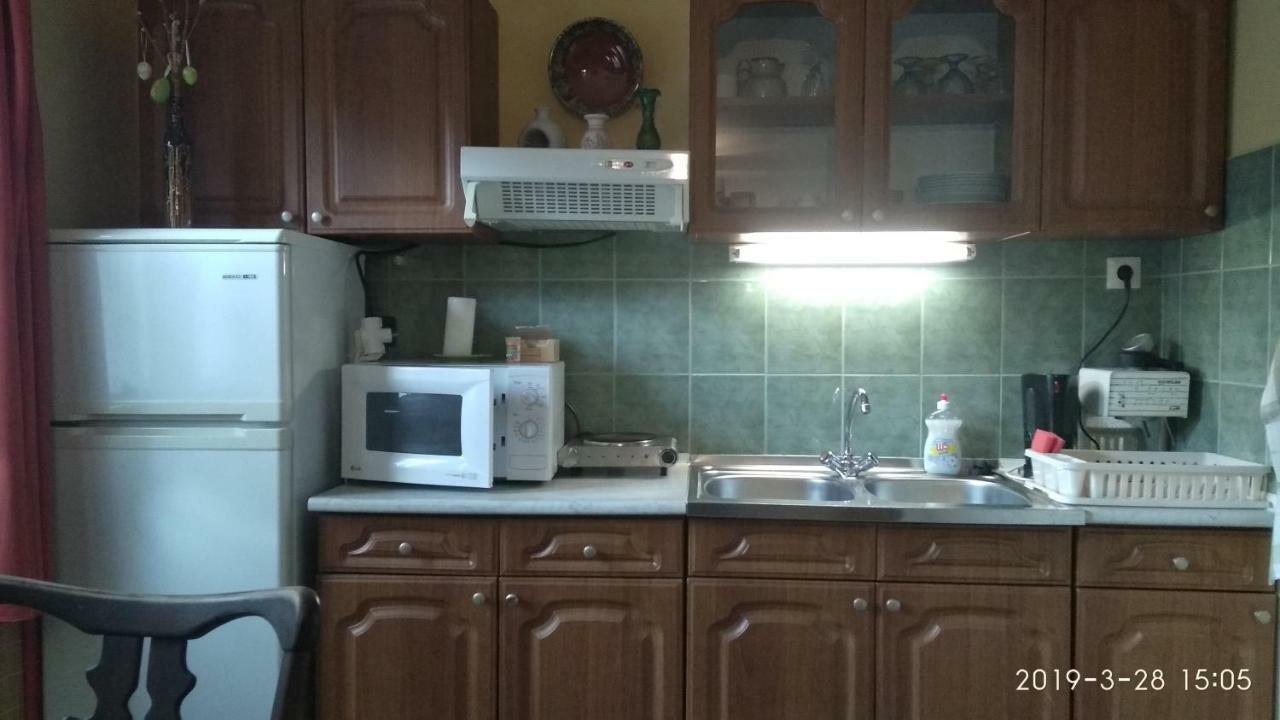Naszály Kapuja vendégház Kosd Exterior foto