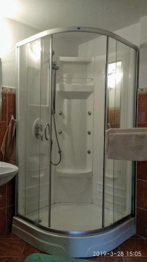 Naszály Kapuja vendégház Kosd Exterior foto